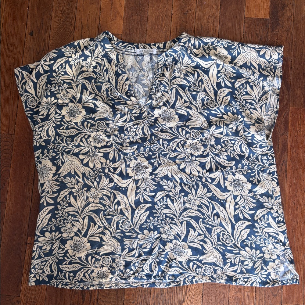 Patrons of Peace Blue and White Floral V-Neck Short Sleeve Top